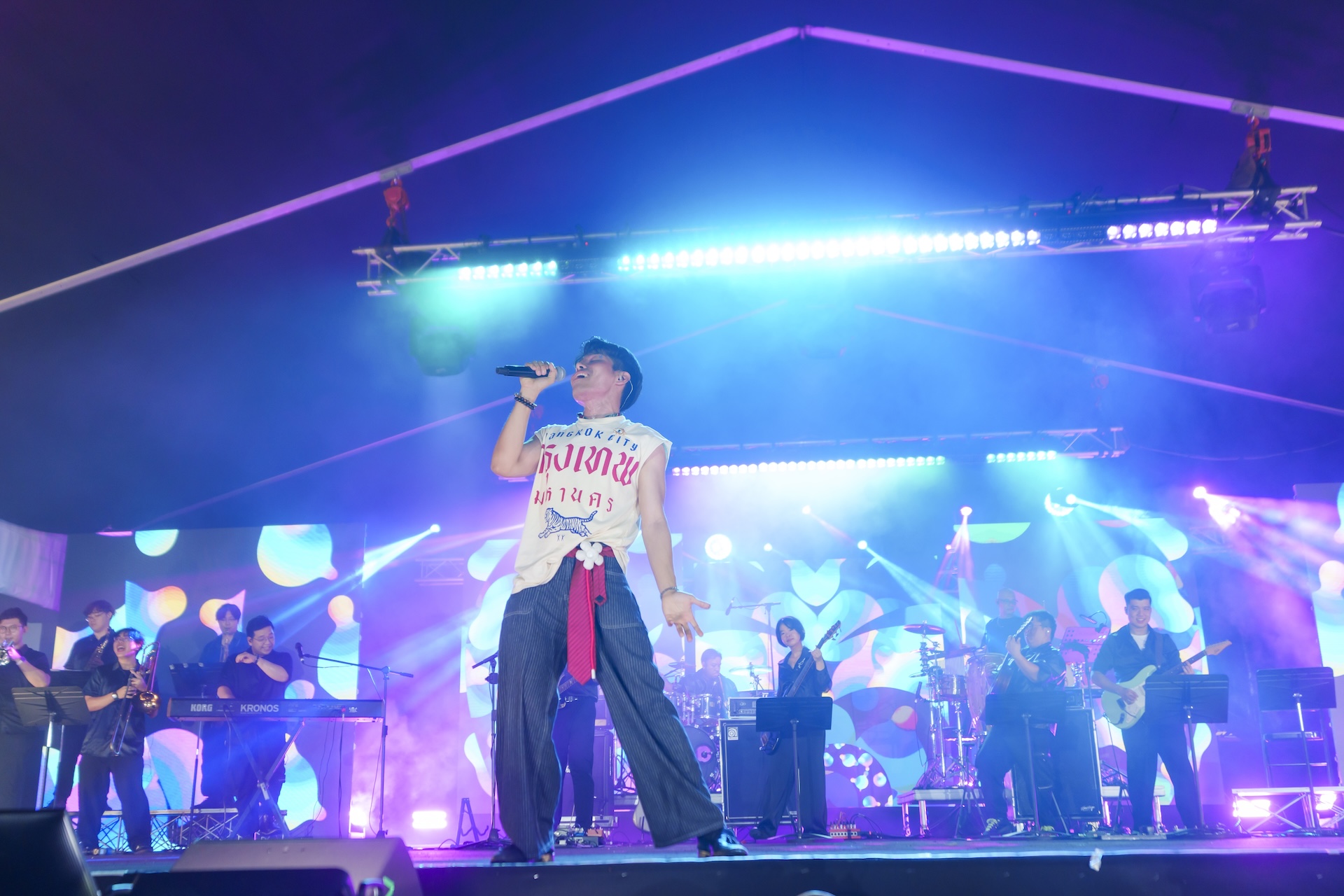 Reliving the unforgettable tunes and paying tribute to the iconic musicians that defined generations.