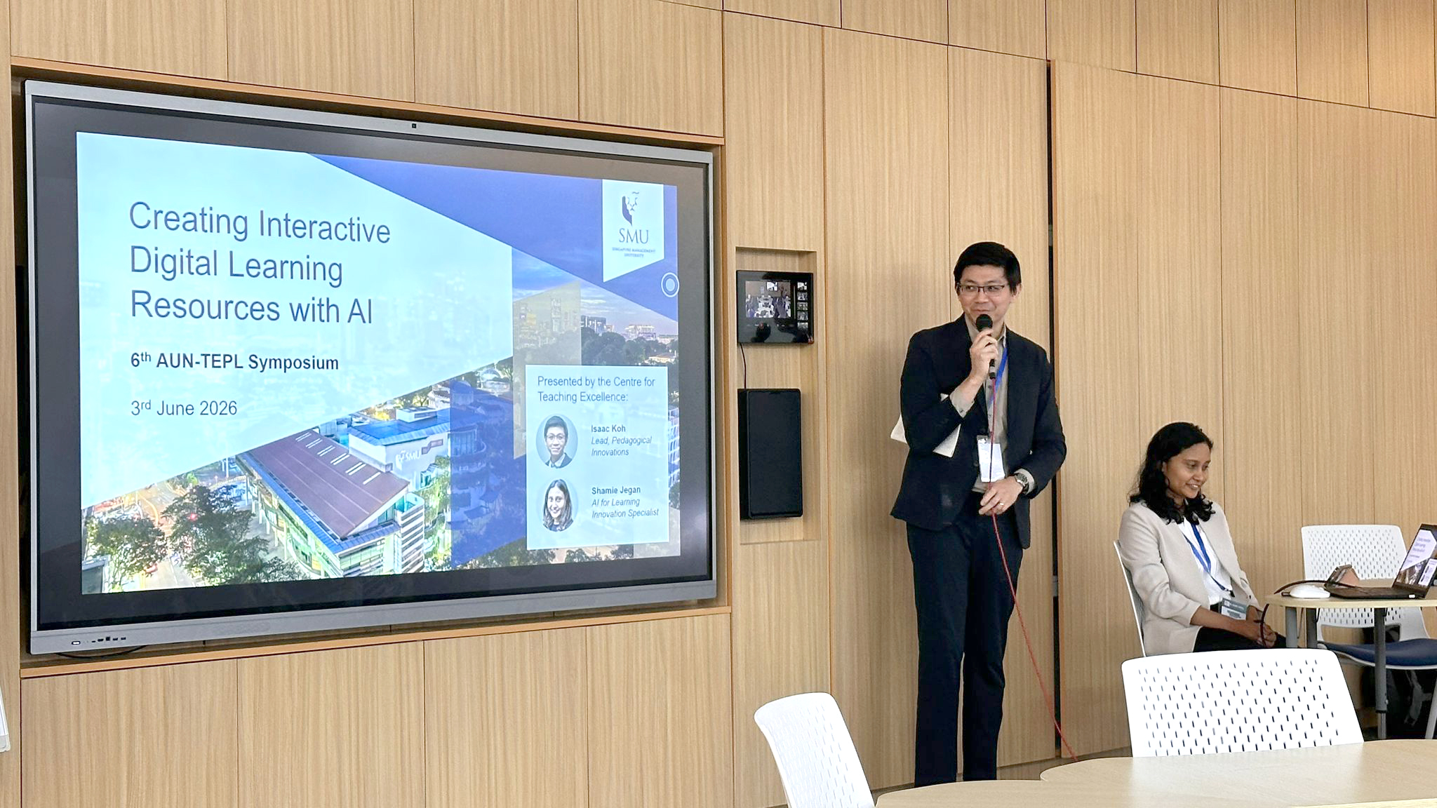 Isaac Koh (left) and Shamie Jegan (right) from SMU Centre for Teaching Excellence shared practical strategies on harnessing AI to support effective pedagogy, learner engagement and personalised learning experiences.