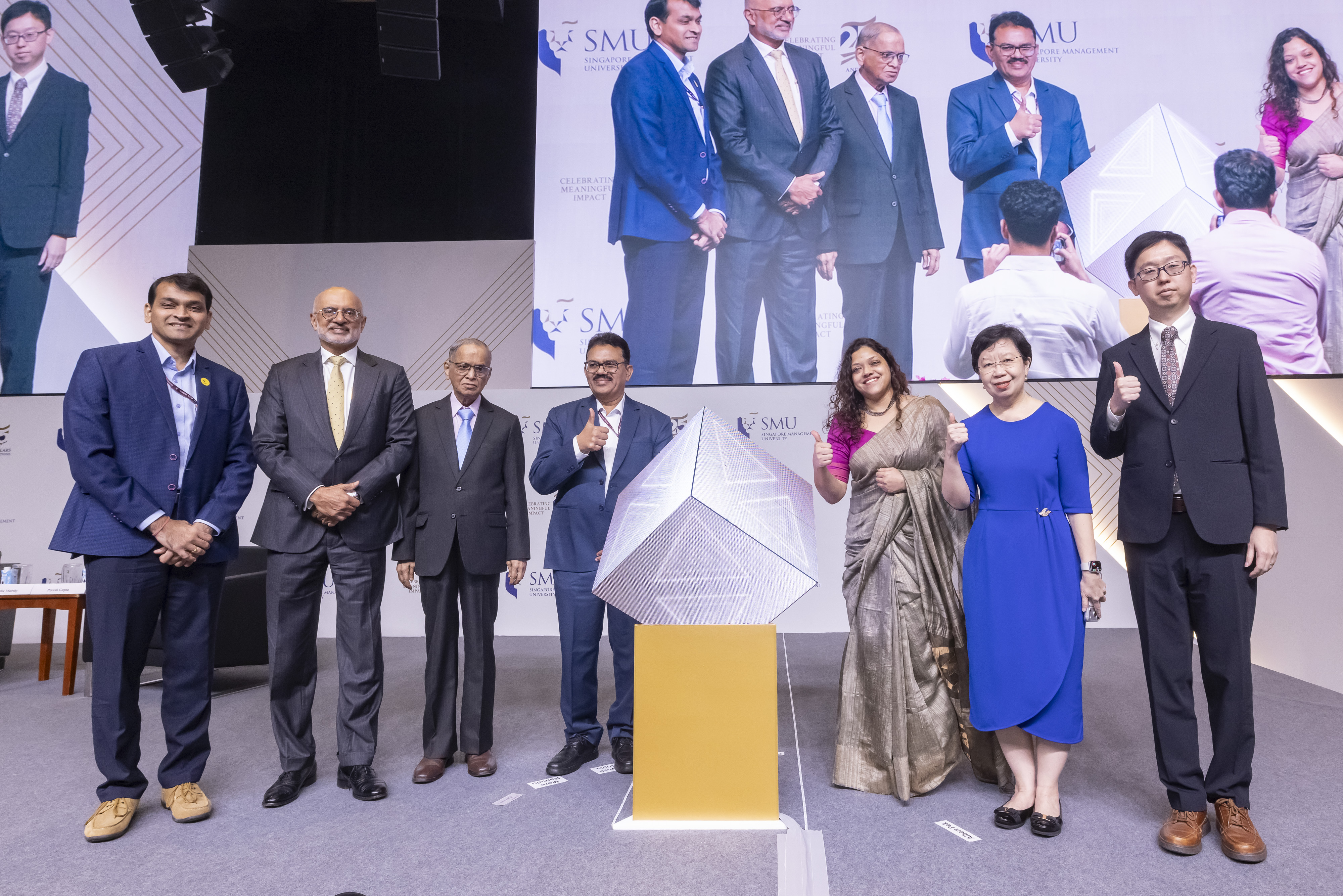 (L-R) Mr Yogesh Brahmankar (Director of Innovation, All India Council for Technical Education); Mr Piyush Gupta (SMU Chairman); Mr Narayana Murthy; Dr More Ramulu (Advisor to the All India Council for Technical Education); Mrs Pooja Tillu (Deputy High Commissioner of India to Singapore); Prof Lily Kong (SMU President); Mr Albert Pek (Divisional Director of Higher Education (Planning, Skills & Academic Research, Singapore Ministry of Education)