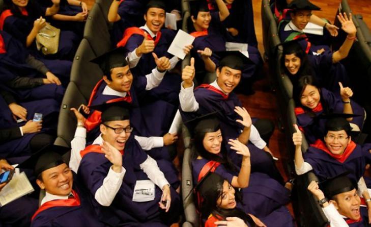 Higher salaries for graduates from Class of 2014: Survey | SMU Newsroom