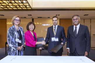 SMU Yong Pung How School of Law signed an MOU with Omani & Partners LLP to collaborate on seminars, conferences, workshops, research, and capacity-building initiatives.