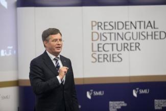 Professor Jan Peter Balkenende, former Prime Minister of the Netherlands delivering his SMU Presidential Distinguished Lecture on 11 September 2017.