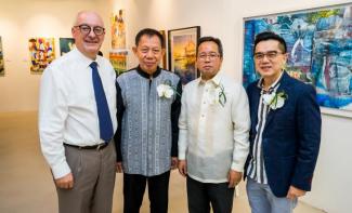 From left: SMU President Professor Arnoud De Meyer, NCCA Chairman Felipe de Leon, Jr, Philippine Ambassador to Singapore Antonio Morales and Mr Alan Goh.