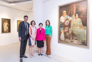 Professor Nirmalya Kumar, Guest-of-honour Ms Chang Hwee Nee, Professor Lily Kong and Dr Caterina Corni at the opening the exhibition on 22 January 2019.