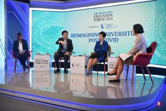 The Minister of Education and the Second Minister of the Ministry of Finance Huang Xuncai (second from left) attended the "Straits Times" Education Forum and met with Professor Lili Cheung of Singapore Management University (third from left) and Sandra David (The Straits Times) senior education reporter. Davie) (first from left) shares the impact of the coronavirus epidemic on university education. The host is Lin Huimin, Director of Schools and Educational Affairs of Singapore Press Holdings (first from right). The forum will be broadcast online this year. (The Straits Times)
