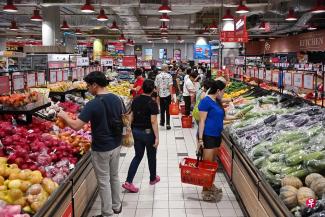 本地居民9月接受调查时预期,未来一年的通胀率为3.3%,低于6月调查时预测的3.5%。 (档案照片)
