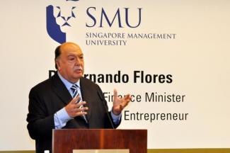 Dr Fernando Flores speaking at SMU