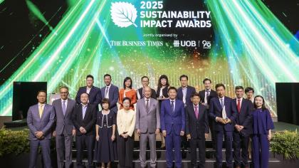 Winners of the 2025 Sustainability Impact Awards. SMU President Professor Lily Kong (front row, centre) received one of the evening’s top accolade as Impact Leader of the Year.
